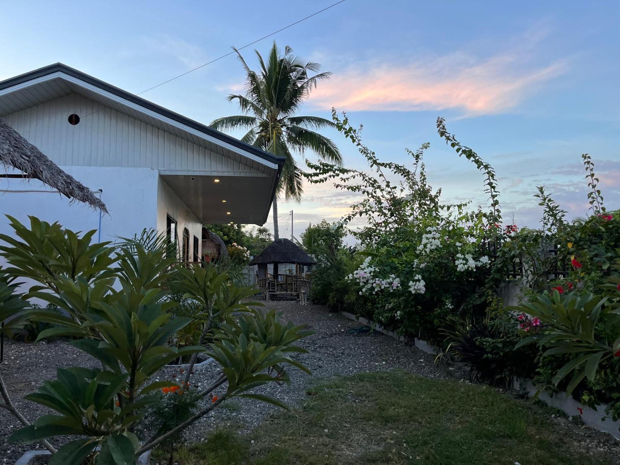 Momo Hostel โมอัลโบอัล ภายนอก รูปภาพ