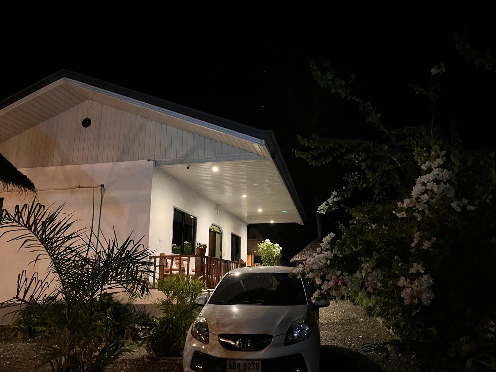 Momo Hostel โมอัลโบอัล ภายนอก รูปภาพ